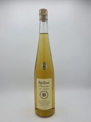 Apfelbrand – im Holzfass gelagert – 0,7L